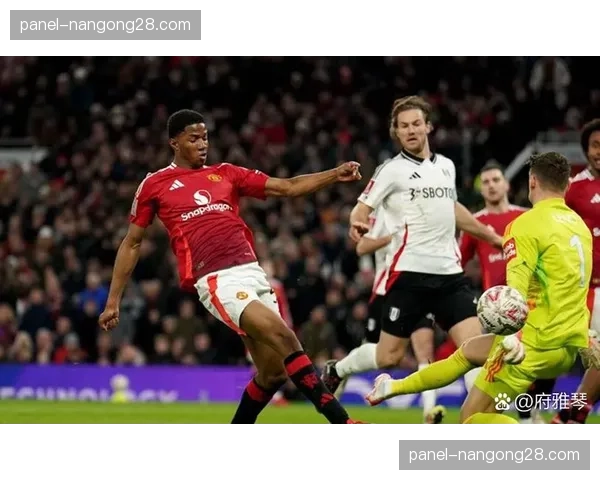 关键对决：富勒姆锋线佩雷拉与曼联中场梅努的个人对抗值得关注